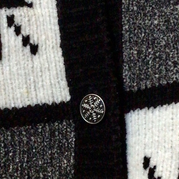 Christopher & Banks snowflake cardigan EUC - Picture 7 of 13